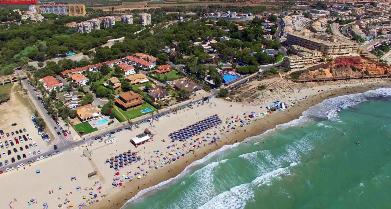2-Bedroom And Living Room Apartment Near Campoamor Beach Exterior photo